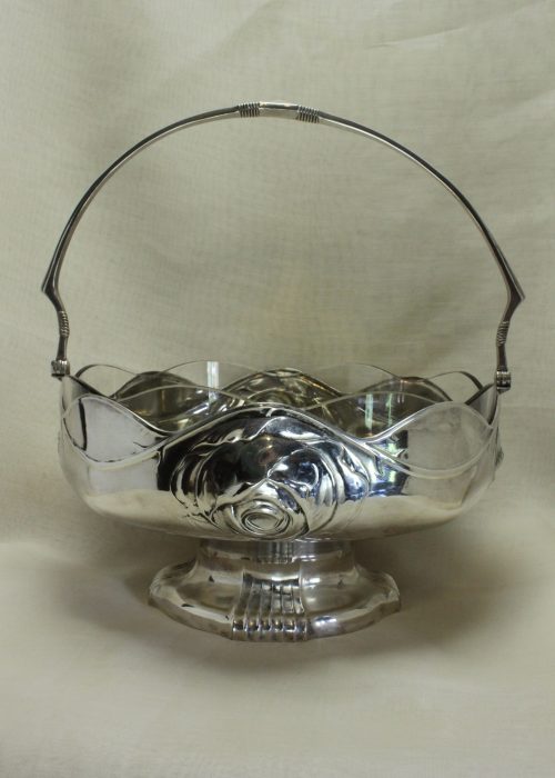 Orvit silver plated fruit bowl with original glass liner Orvit silver plated fruit bowl with original glass liner