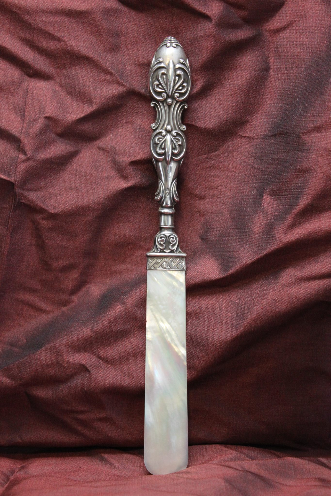 Sterling silver & Mother-of-pearl paper knife Sterling silver & Mother-of-pearl paper knife