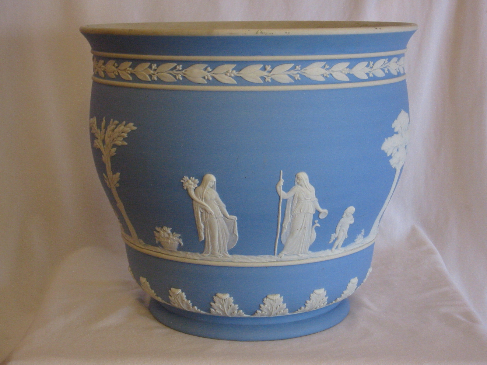 Wedgwood Jasperware jardiniere Wedgwood Jasperware jardiniere