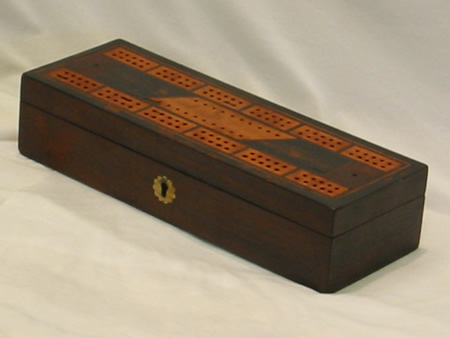 Rosewood veneer cribbage box Rosewood veneer cribbage box