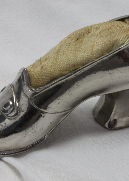 Silver plated shoe pincushion Silver plated shoe pincushion