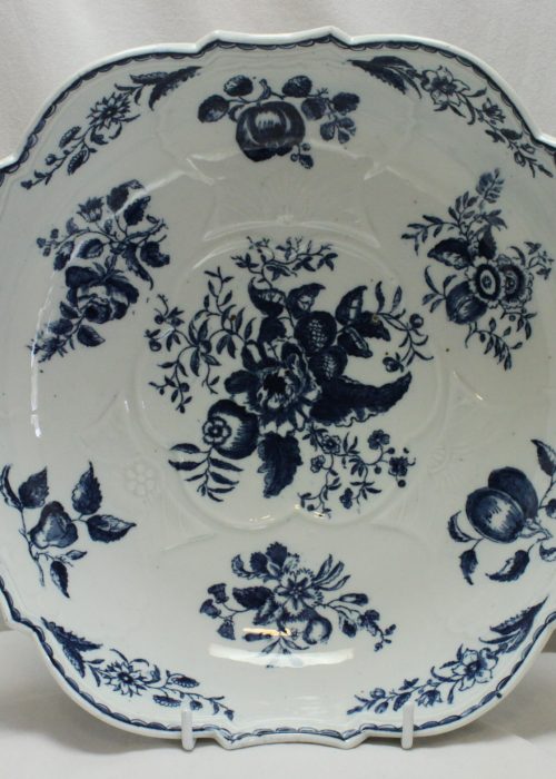 First period Worcester salad or junket bowl Pine Cone pattern First period Worcester salad or junket bowl Pine Cone pattern