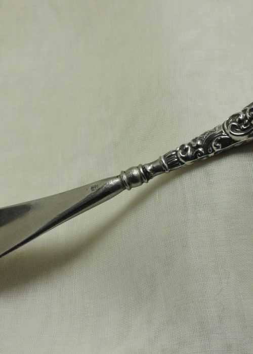 Sterling silver handled shoe horn Chester 1903 Sterling silver handled shoe horn Chester 1903