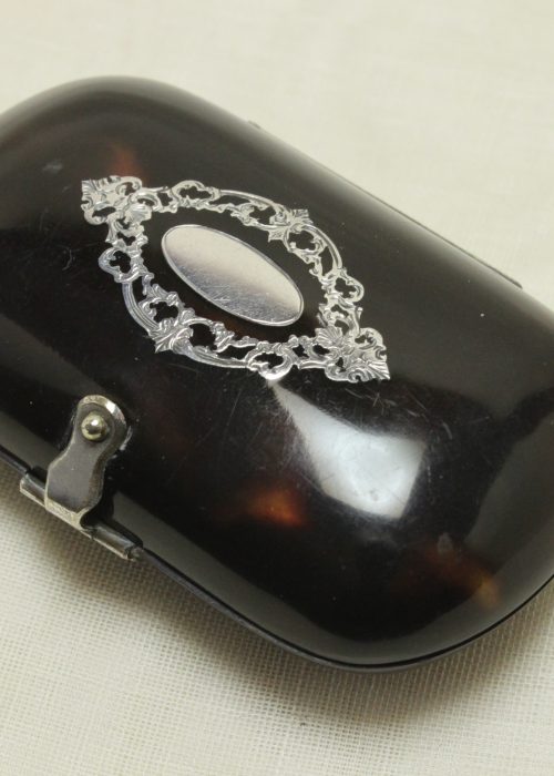 Tortoiseshell ladies purse inlaid with silver Tortoiseshell ladies purse inlaid with silver