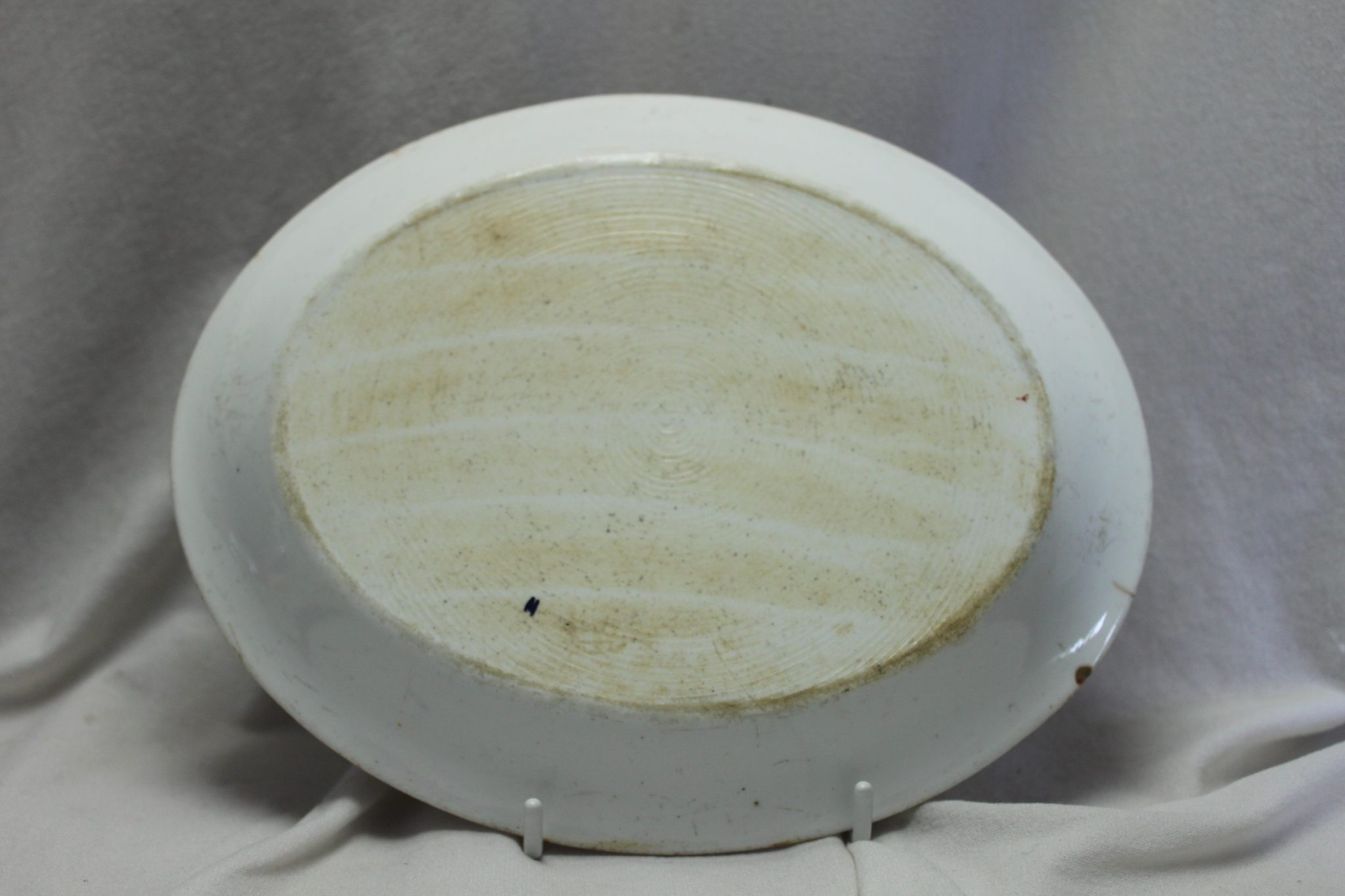 Imari pattern teapot stand