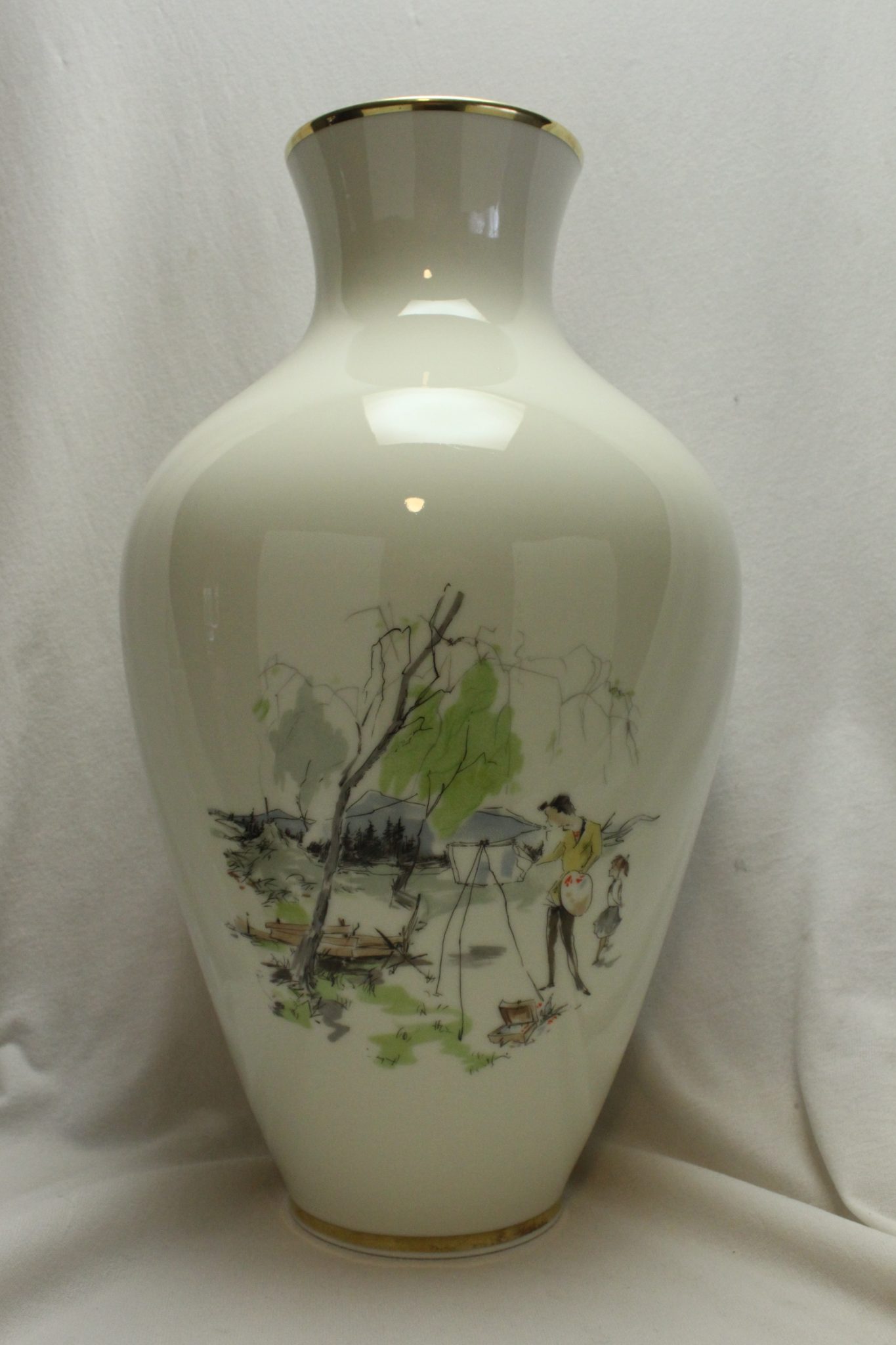 Large ALKA vase decorated with "Idyll" pattern