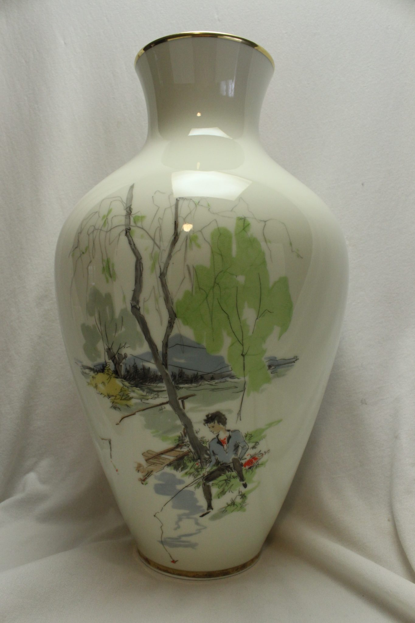Large ALKA vase decorated with "Idyll" pattern
