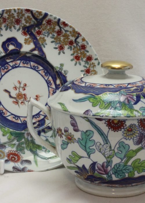 Spode lidded broth bowl on stand pattern 2117.