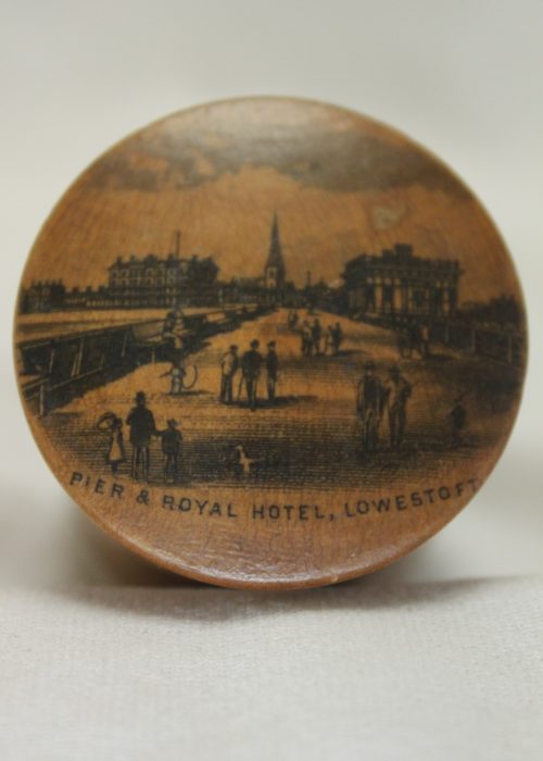 Mauchline ware box - Pier and Royal Hotel Lowestoft