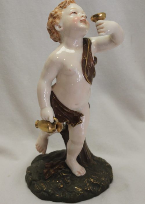 Royal Worcester cupid figurine "Dancing Cupids"