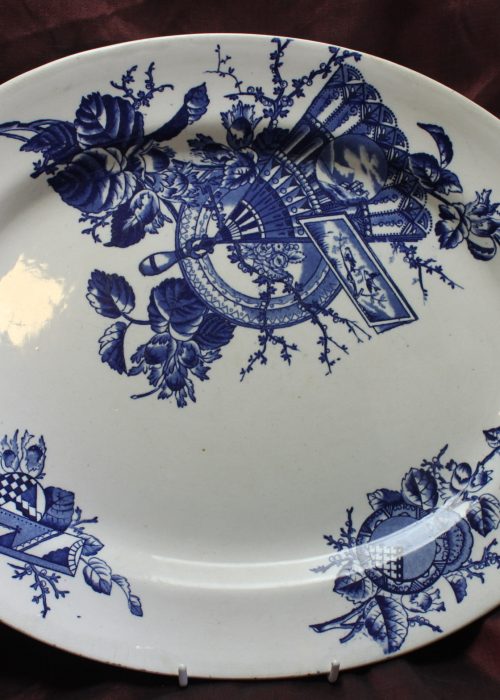 Blue & White Aesthetic Movement platter