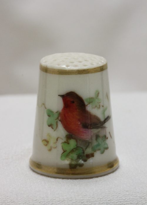 Royal Worcester hand painted porcelain thimble c 1908