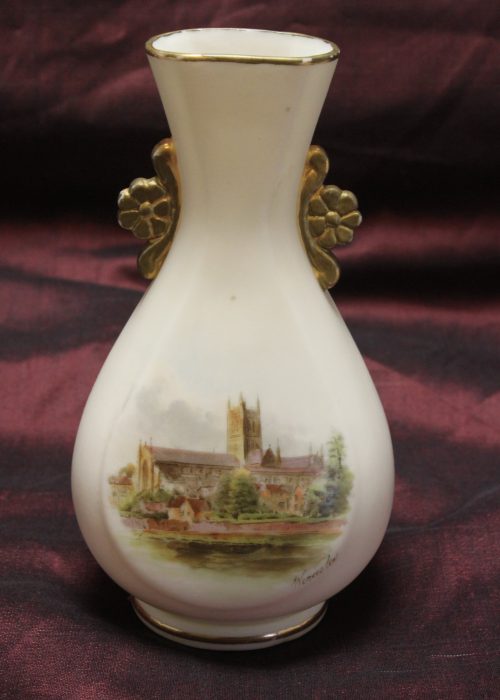 Grainger Worcester souvenir vase Worcester Cathedral